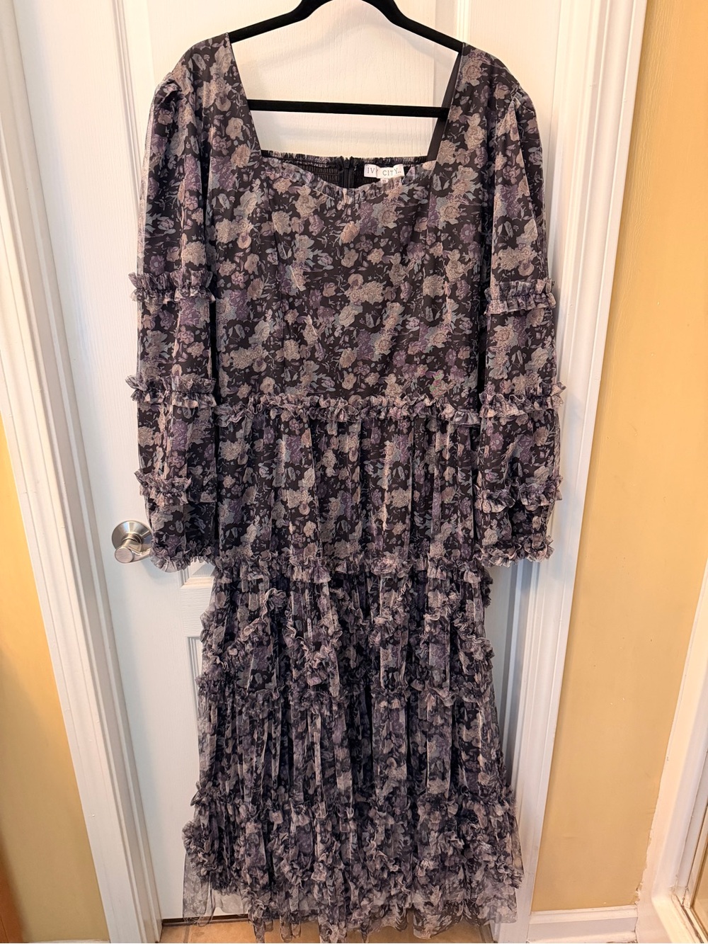 Floral Ruffle Tiered Midi Dress in Dusty Purple Ivy City dress size 2X